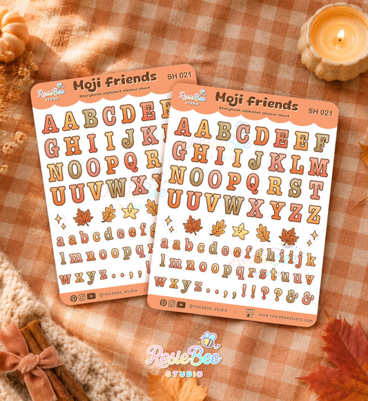 B6 alfabet stickervel uit de A New Chapter herfstcollectie van RosieBee Studio met hoofdletters, kleine letters, leestekens, herfstbladeren en sterretjes.