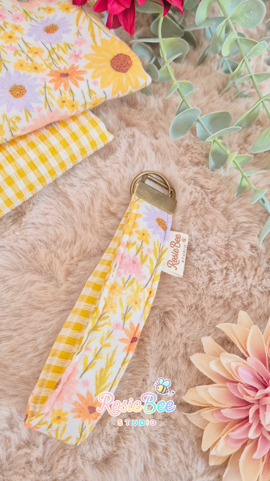 handgemaakte wristlet floral sunshine bloemenprint hydrofiel rosiebee studio pastel polsbandje