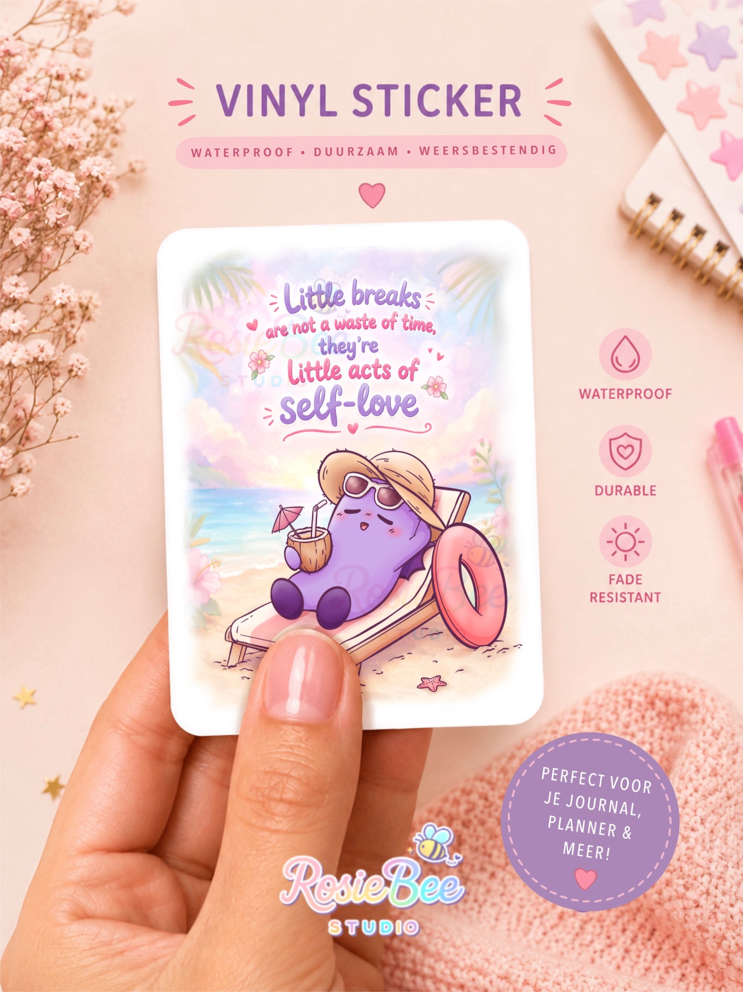 Moji Friend Angst vinyl sticker met de quote “Little Breaks Are Not a Waste of Time”. Glossy, waterbestendige self-care sticker voor een journal, planner, laptop of waterfles.