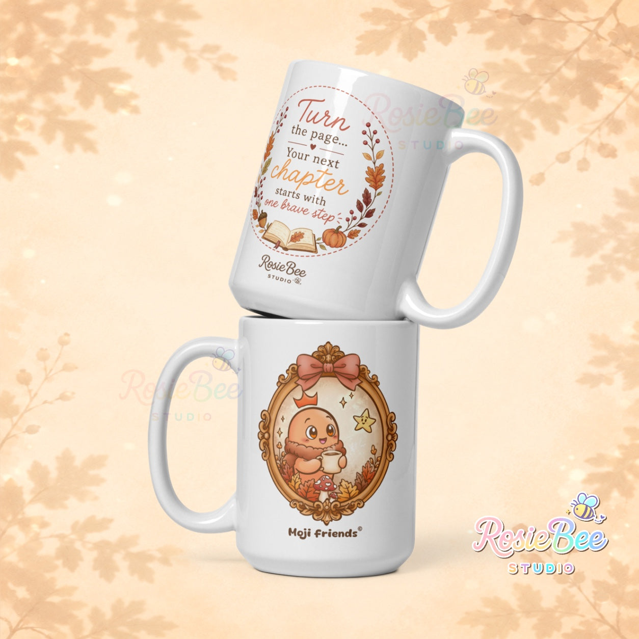 Witte mok van 440 ml uit de A New Chapter herfstcollectie van RosieBee Studio met Moji Friend Moed, sterretje Hoop en de quote Turn the page your next chapter starts with one brave step.